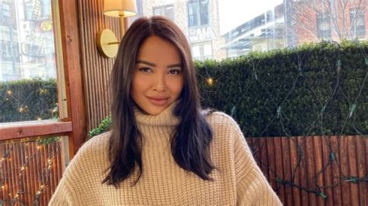 Cassandra Dawn From Selling Sunset: Instagram, Ethnicity, Age!