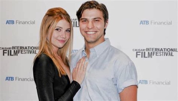 Dominick Reyes Bio-salary, earnings, net worth, married, relationship, girlfriend, married, children, career, nationality, stats, mma, ufc