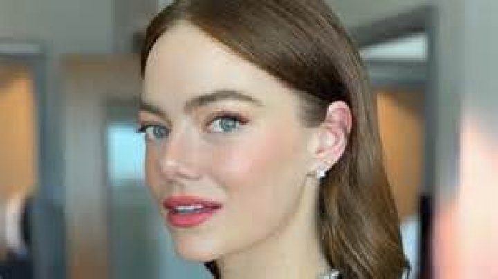 Emma Salute – Celeb Secrets