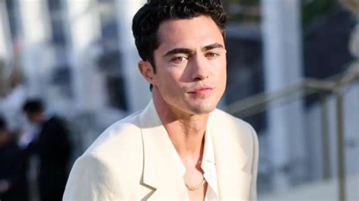 How Old Is Paxton Hall-Yoshida From Never Have I Ever In Real Life?
