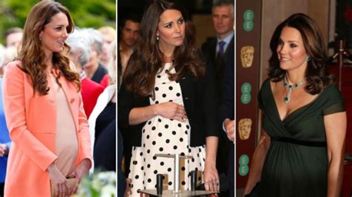 Kate Middleton's Baby Bump In Blue Bikini Revealed (Photo HERE)