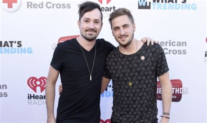 Kendall Schmidt Hasn’t Heard Former Band Member Logan Henderson’s New Music Yet – Exclusive! – Celeb Secrets