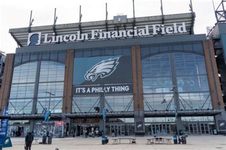 Kenny Chesney Breaks Country Music Attendance Record At Philly's Lincoln Financial Field