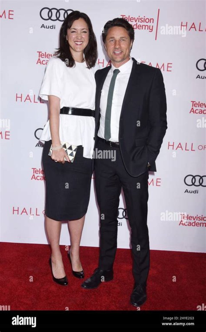 Martin Henderson | Wife, Net Worth, Helen Randag, Jack Sheridan, Virgin River, Girlfriend, Married, Dating, Relationship, Movies, The Ring
