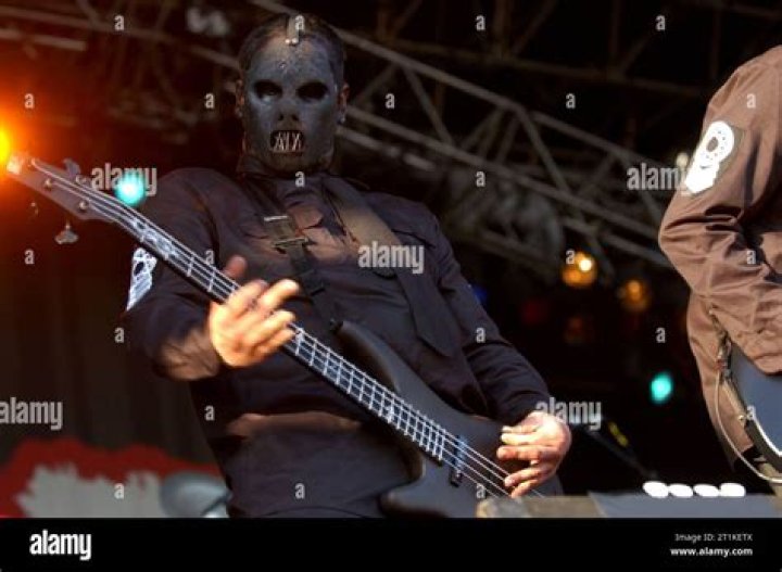 Slipknot Bassist Paul Gray Found Dead In A Hotel Room